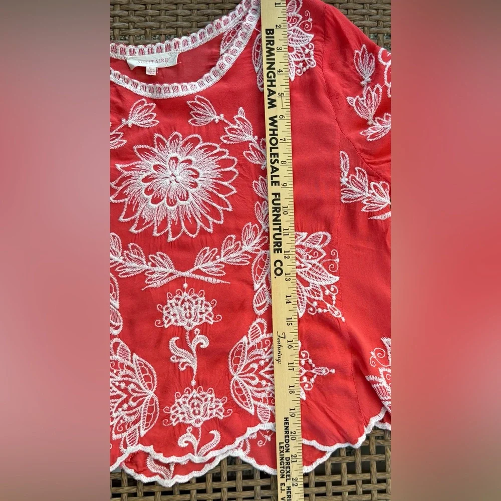 🦋 Embroidered Solitaire Women's Top - Picture 6 of 10